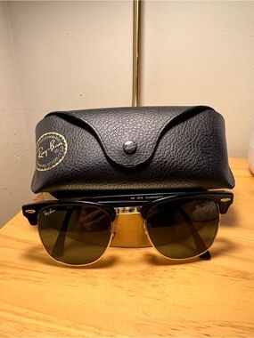 Ray-Ban Clubmaster Sunglasses in Black and Gold with Black Case